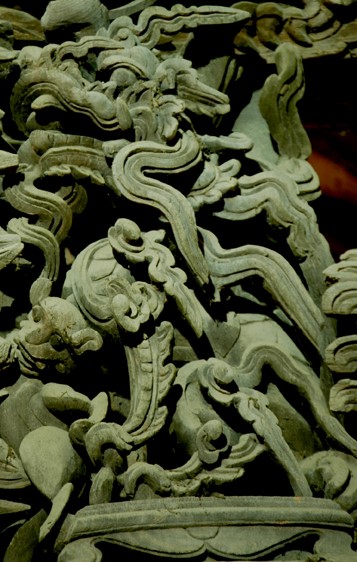 Chạm Nghê, tk 17 (1694), Đình Hoàng Xá, Ứng Hòa, Hà Nội 